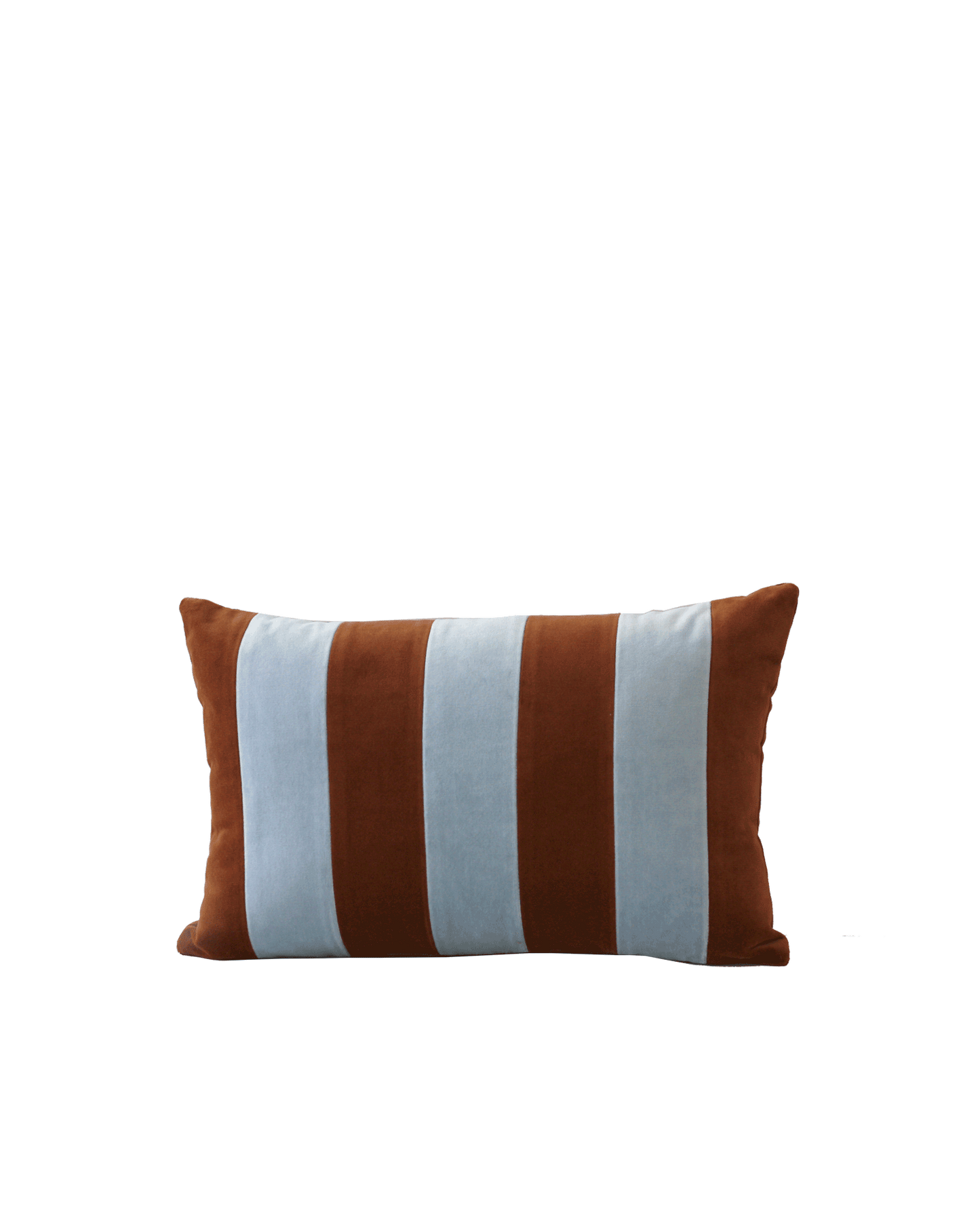 OPALA Home Talismans makes handmade luxury velvet cushions for an exclusive home decor, made in Portugal with premium cotton velvet. Meet Opala custom-made cushions, unique and luxurious home decor accessories.