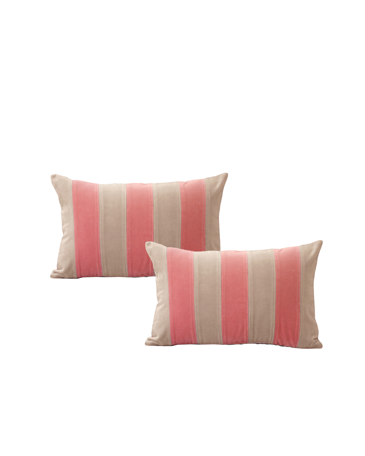OPALA Home Talismans makes handmade luxury velvet cushions for an exclusive home decor, made in Portugal with premium cotton velvet. Meet Opala custom-made cushions, unique and luxurious home decor accessories.