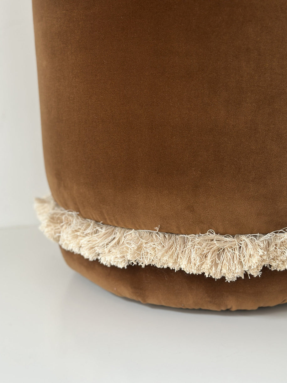 OPALA Home Talismans makes handmade luxury velvet cushions and poufes for an exclusive home decor, made in Portugal with premium cotton velvet. Meet Opala custom-made unique and luxurious home decor accessories.