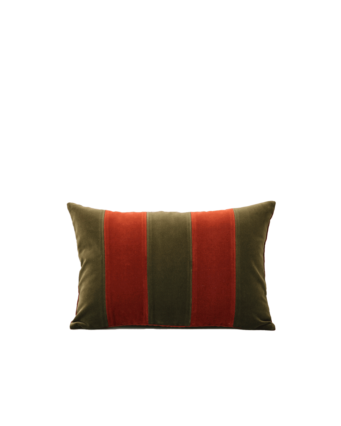 OPALA Home Talismans makes handmade luxury velvet cushions for an exclusive home decor, made in Portugal with premium cotton velvet. Meet Opala custom-made cushions, unique and luxurious home decor accessories.