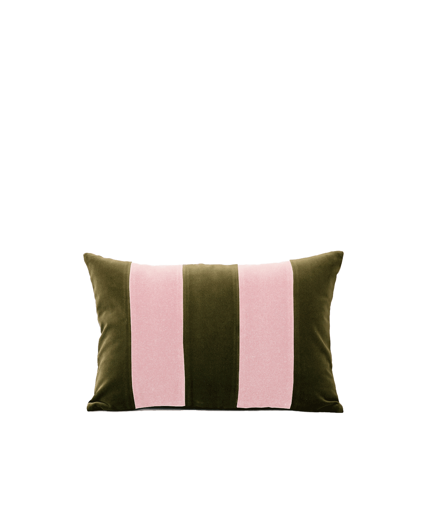 OPALA Home Talismans makes handmade luxury velvet cushions for an exclusive home decor, made in Portugal with premium cotton velvet. Meet Opala custom-made cushions, unique and luxurious home decor accessories.