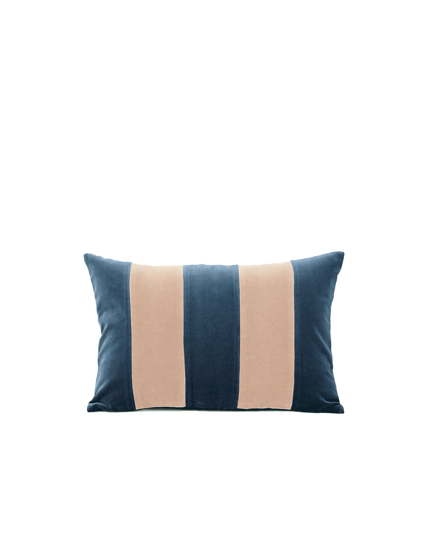 OPALA Home Talismans makes handmade luxury velvet cushions for an exclusive home decor, made in Portugal with premium cotton velvet. Meet Opala custom-made cushions, unique and luxurious home decor accessories.