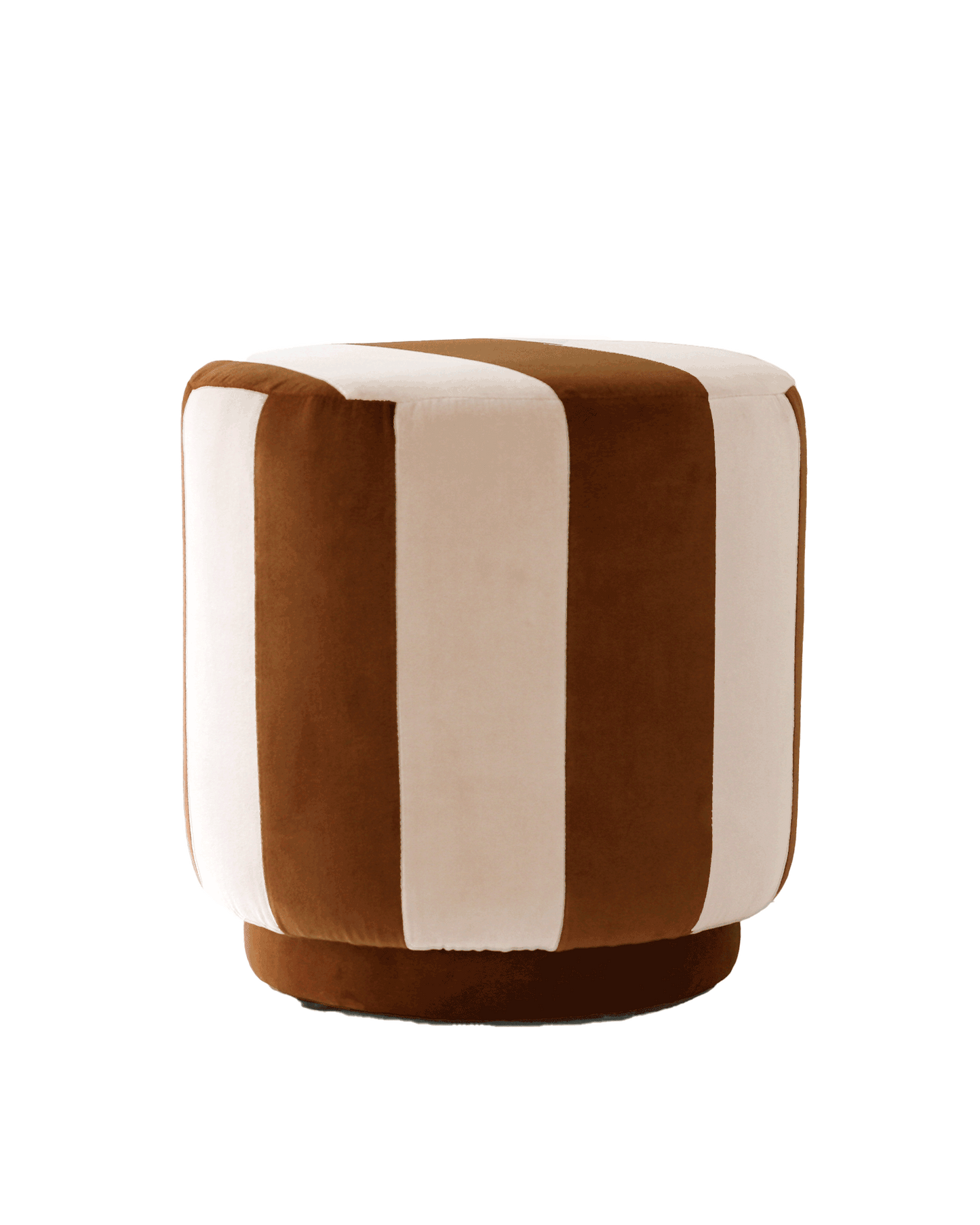 OPALA Home Talismans makes handmade luxury velvet cushions, poufes ottomans and stools for an exclusive home decor, made in Portugal with premium cotton velvet. Meet Opala custom-made unique and luxurious home decor accessories.