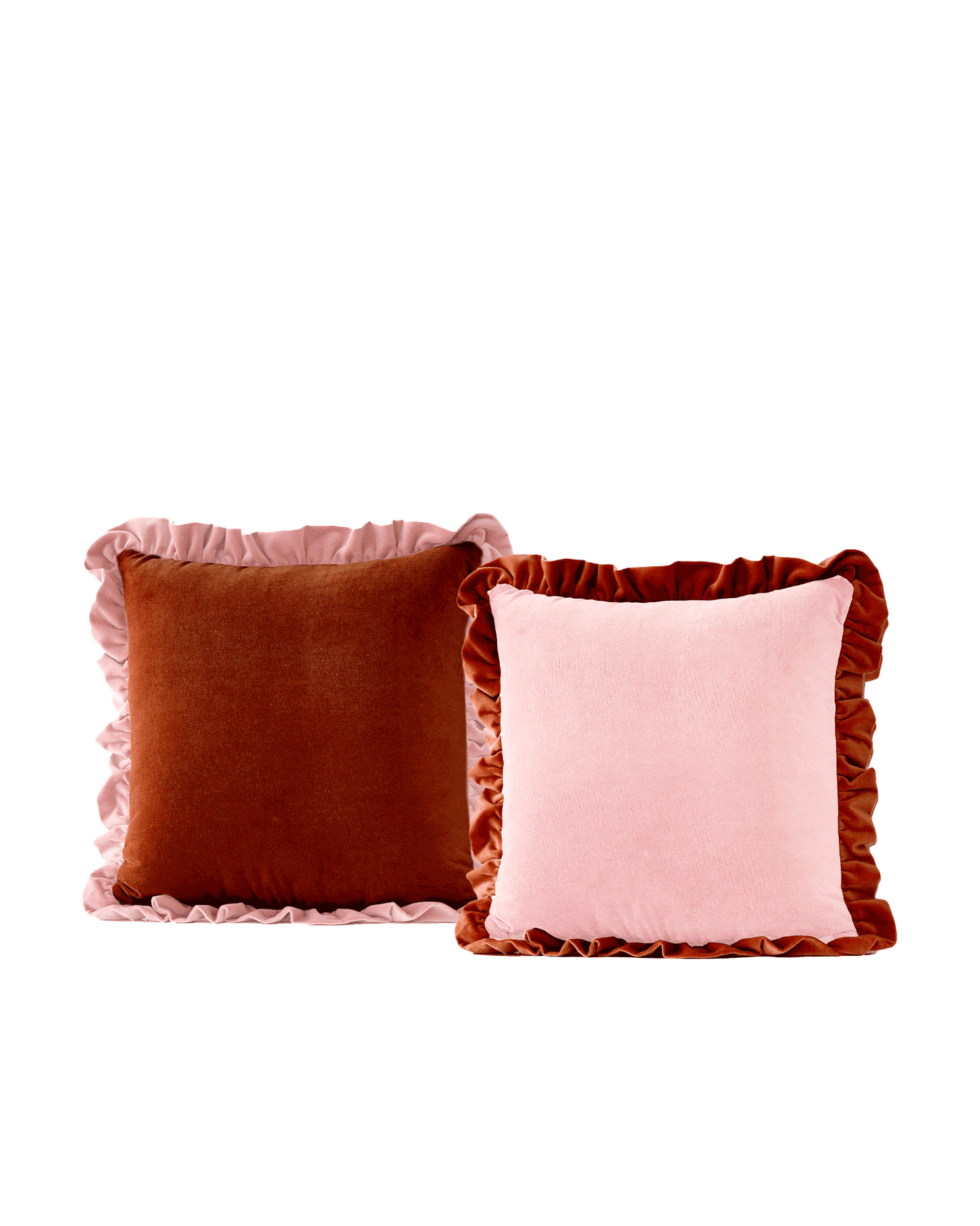 OPALA Home Talismans makes handmade luxury velvet cushions for an exclusive home decor, made in Portugal with premium cotton velvet. Meet Opala custom-made cushions, unique and luxurious home decor accessories.