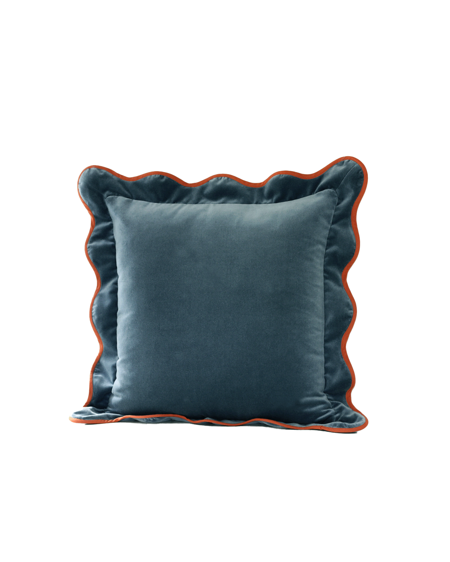 OPALA Home Talismans makes handmade luxury velvet cushions and furniture for an exclusive home decor, made in Portugal with premium cotton velvet. Meet Opala custom-made cushions, unique and luxurious home decor accessories.