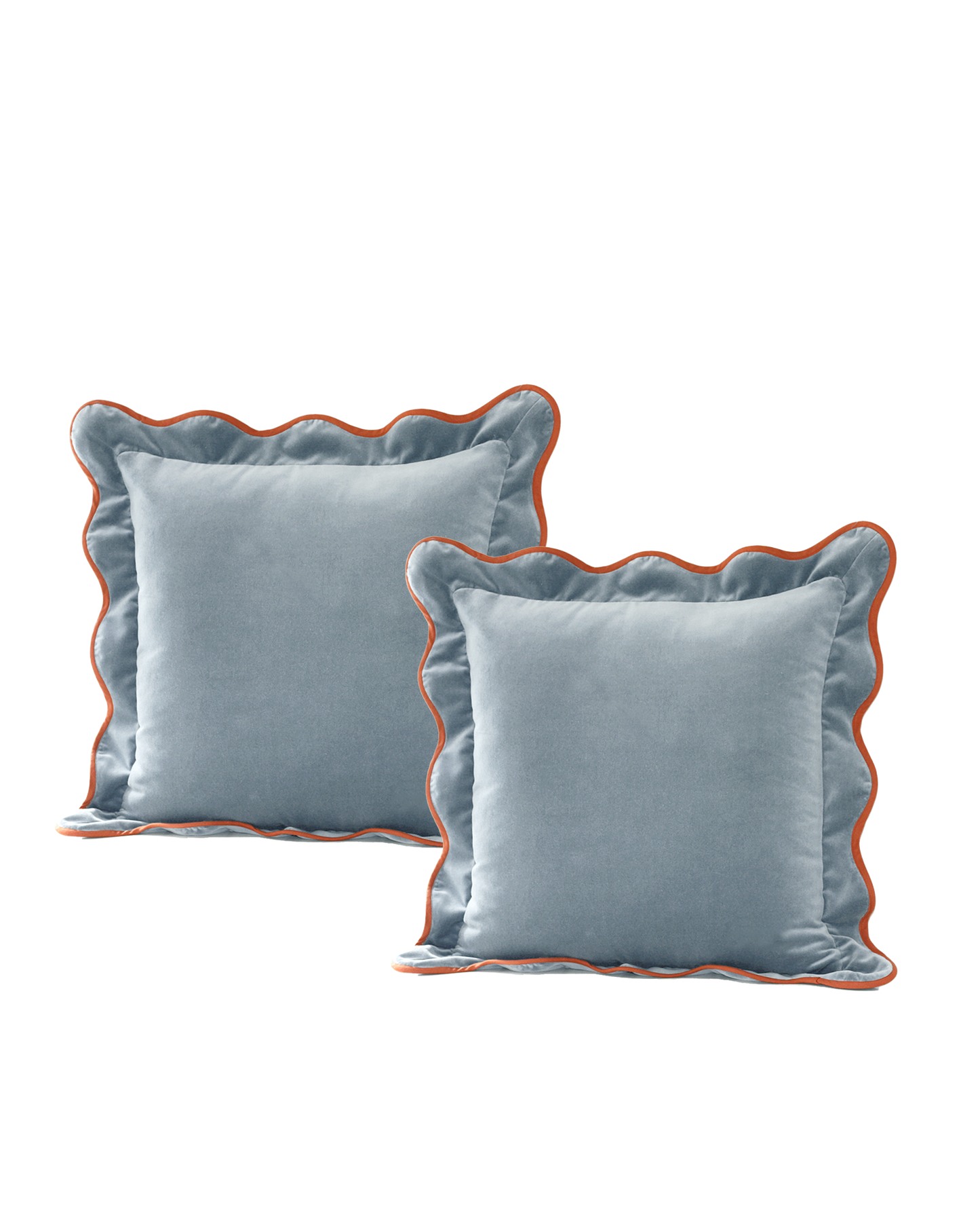 OPALA Home Talismans makes handmade luxury velvet cushions for an exclusive home decor, made in Portugal with premium cotton velvet. Meet Opala custom-made cushions, unique and luxurious home decor accessories.