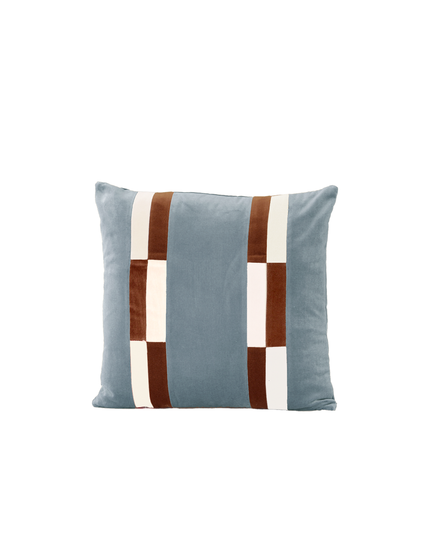 OPALA Home Talismans makes handmade luxury velvet cushions for an exclusive home decor, made in Portugal with premium cotton velvet. Meet Opala custom-made cushions, unique and luxurious home decor accessories.