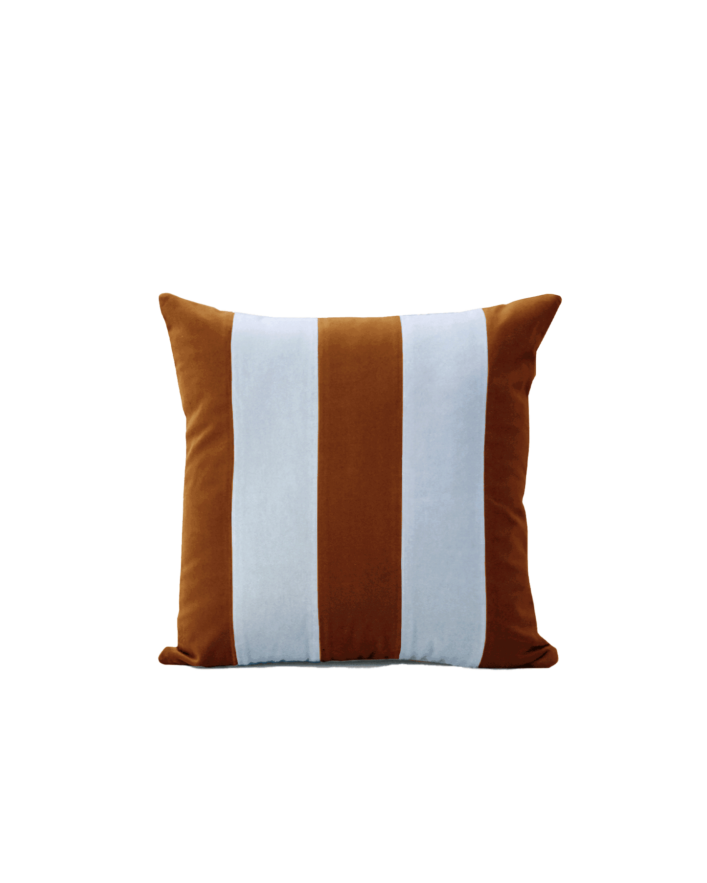 OPALA Home Talismans makes handmade luxury velvet cushions for an exclusive home decor, made in Portugal with premium cotton velvet. Meet Opala custom-made cushions, unique and luxurious home decor accessories.