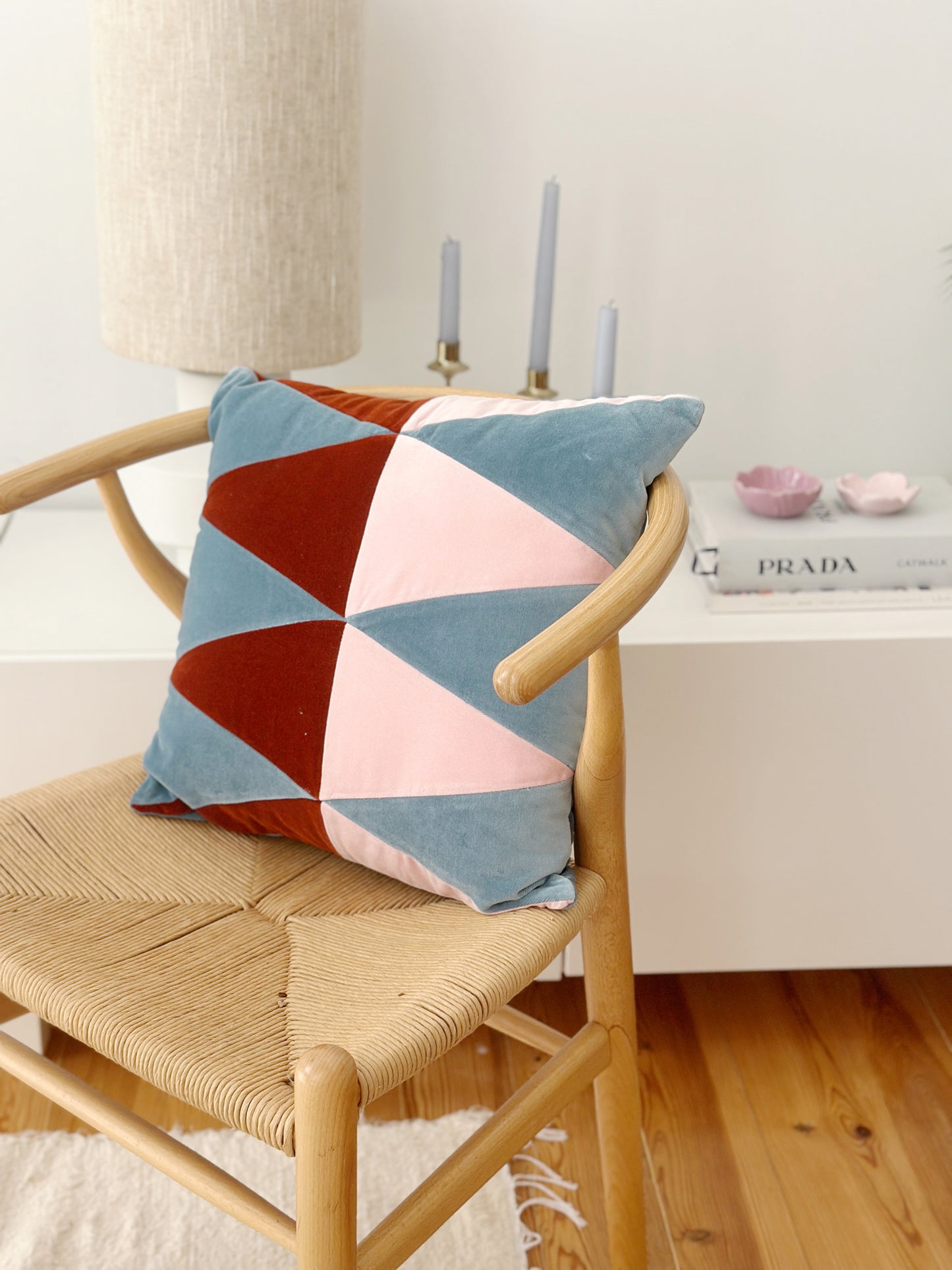 OPALA Home Talismans makes handmade luxury velvet cushions for an exclusive home decor, made in Portugal with premium cotton velvet. Meet Opala custom-made cushions, unique and luxurious home decor accessories.