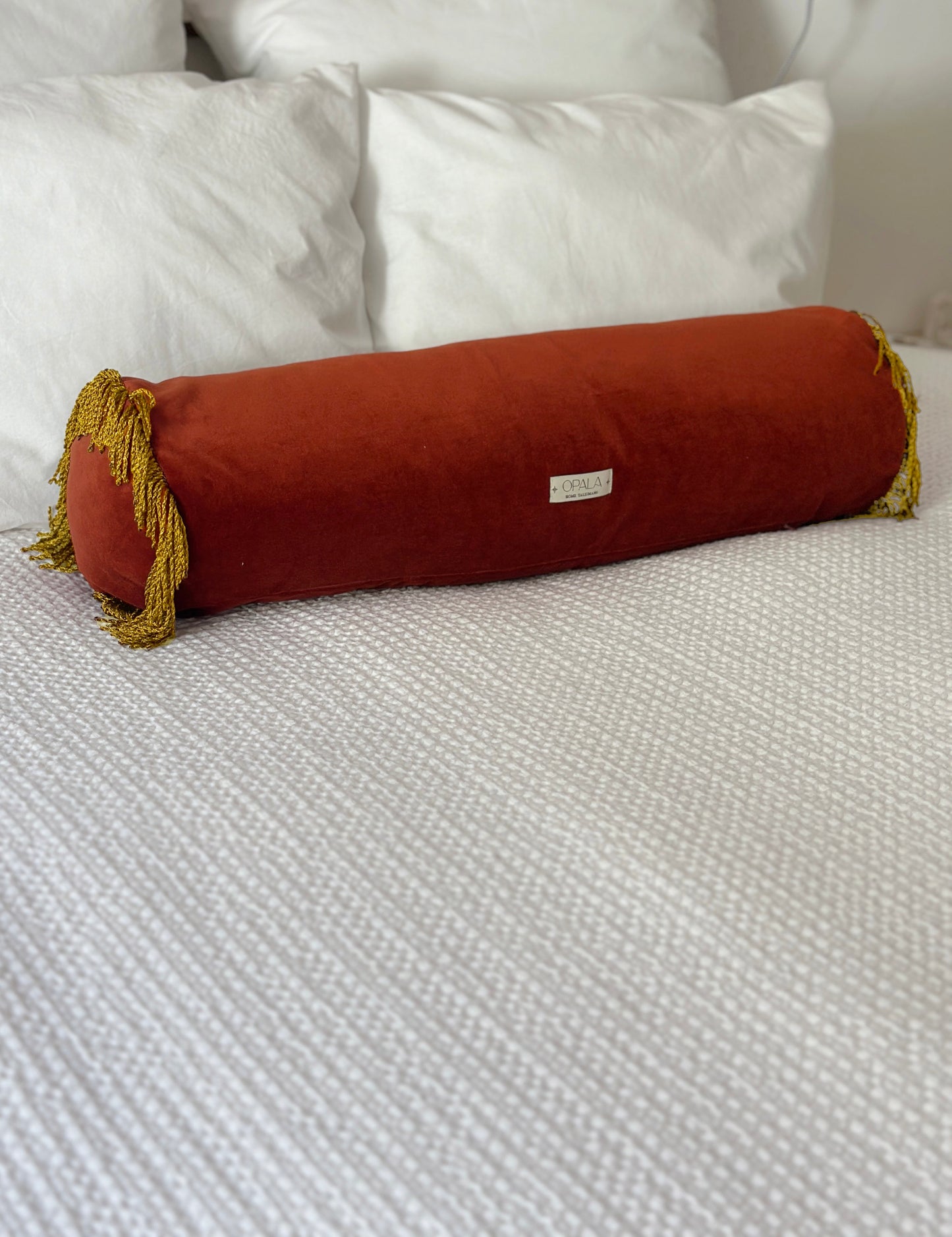 OPALA Home Talismans makes handmade luxury velvet cushions for an exclusive home decor, made in Portugal with premium cotton velvet. Meet Opala custom-made cushions, unique and luxurious home decor accessories.