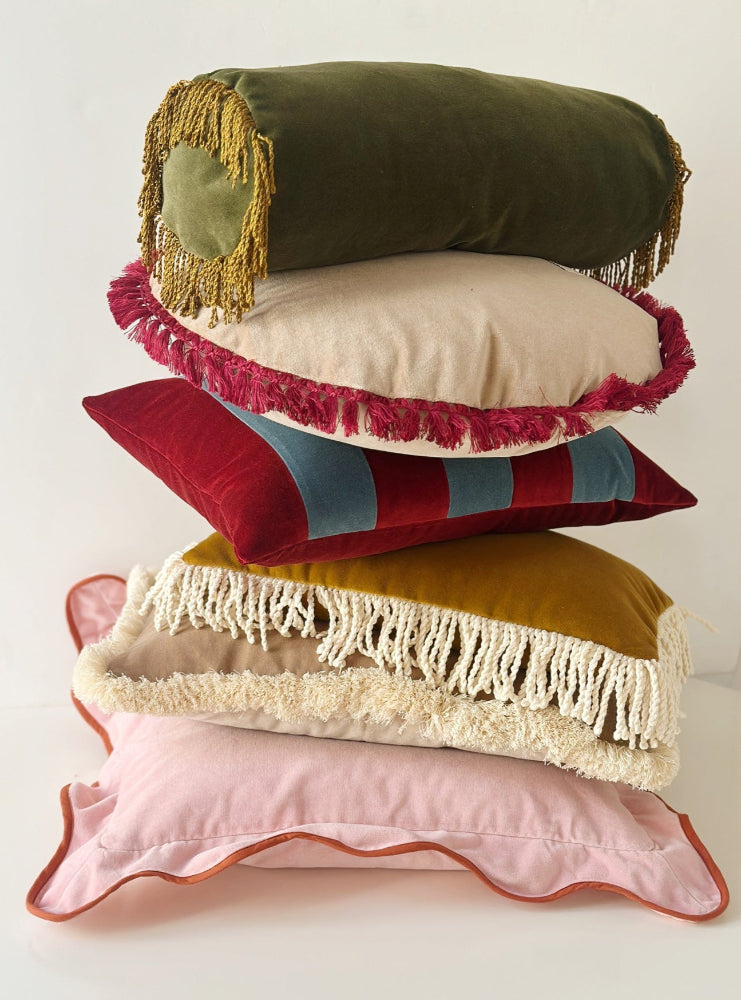 OPALA Home Talismans makes handmade luxury velvet cushions for an exclusive home decor, made in Portugal with premium cotton velvet. Meet Opala custom-made cushions, unique and luxurious home decor accessories.