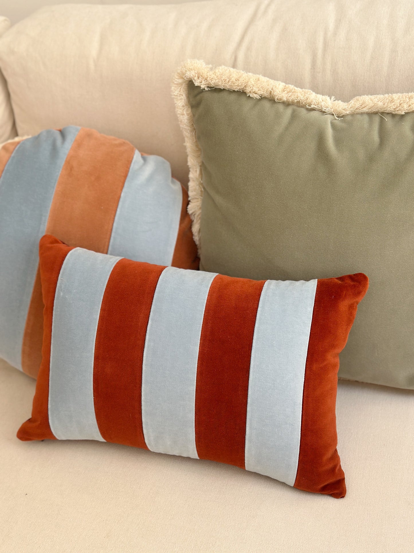 OPALA Home Talismans makes handmade luxury velvet cushions for an exclusive home decor, made in Portugal with premium cotton velvet. Meet Opala custom-made cushions, unique and luxurious home decor accessories.