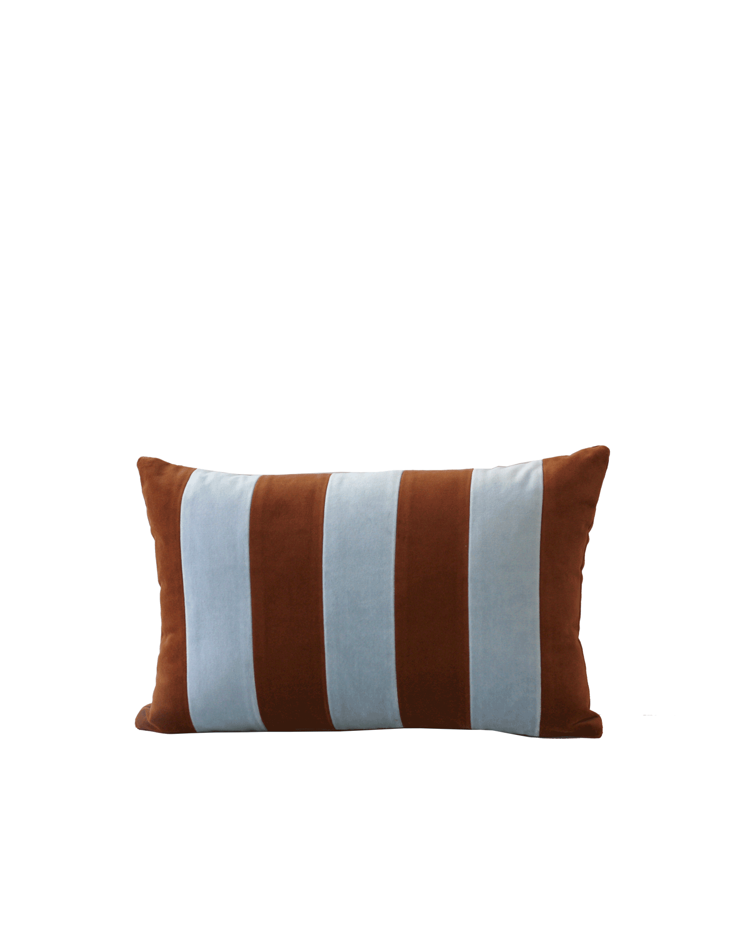 OPALA Home Talismans makes handmade luxury velvet cushions for an exclusive home decor, made in Portugal with premium cotton velvet. Meet Opala custom-made cushions, unique and luxurious home decor accessories.