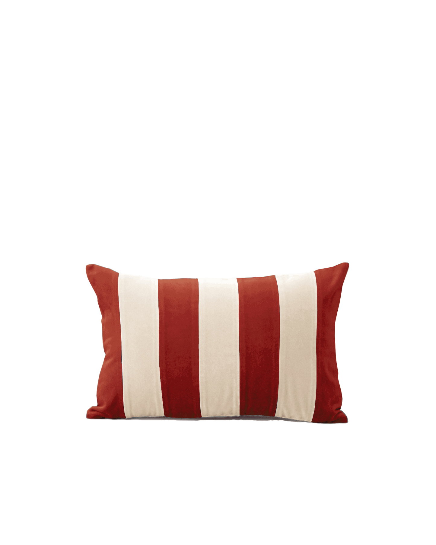 OPALA Home Talismans makes handmade luxury velvet cushions for an exclusive home decor, made in Portugal with premium cotton velvet. Meet Opala custom-made cushions, unique and luxurious home decor accessories.