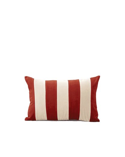 OPALA Home Talismans makes handmade luxury velvet cushions for an exclusive home decor, made in Portugal with premium cotton velvet. Meet Opala custom-made cushions, unique and luxurious home decor accessories.