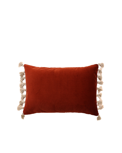 OPALA Home Talismans makes handmade luxury velvet cushions for an exclusive home decor, made in Portugal with premium cotton velvet. Meet Opala custom-made cushions, unique and luxurious home decor accessories.