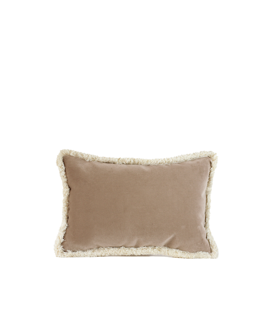 OPALA Home Talismans makes handmade luxury velvet cushions for an exclusive home decor, made in Portugal with premium cotton velvet. Meet Opala custom-made cushions, unique and luxurious home decor accessories.