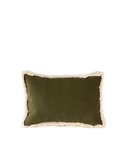 OPALA Home Talismans makes handmade luxury velvet cushions for an exclusive home decor, made in Portugal with premium cotton velvet. Meet Opala custom-made cushions, unique and luxurious home decor accessories.