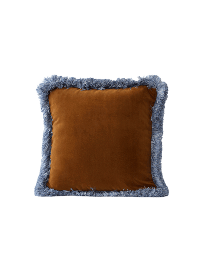 OPALA Home Talismans makes handmade luxury velvet cushions for an exclusive home decor, made in Portugal with premium cotton velvet. Meet Opala custom-made cushions, unique and luxurious home decor accessories.