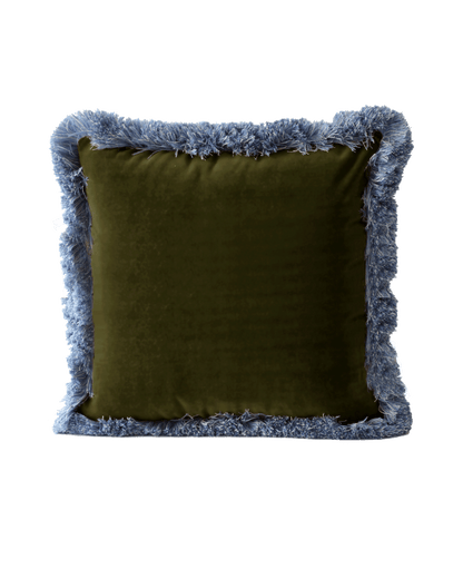 OPALA Home Talismans makes handmade luxury velvet cushions for an exclusive home decor, made in Portugal with premium cotton velvet. Meet Opala custom-made cushions, unique and luxurious home decor accessories.
