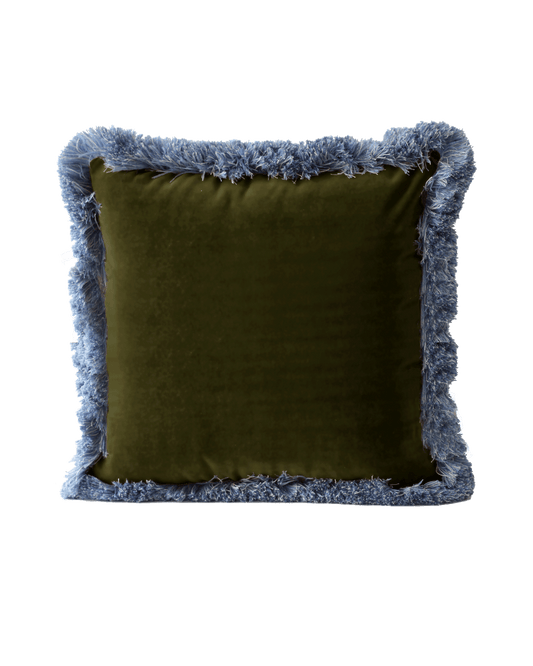 OPALA Home Talismans makes handmade luxury velvet cushions for an exclusive home decor, made in Portugal with premium cotton velvet. Meet Opala custom-made cushions, unique and luxurious home decor accessories.