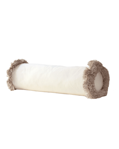 OPALA Home Talismans makes handmade luxury velvet cushions for an exclusive home decor, made in Portugal with premium cotton velvet. Meet Opala custom-made cushions, unique and luxurious home decor accessories.