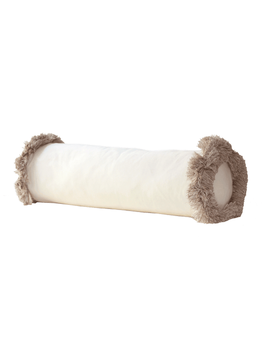 OPALA Home Talismans makes handmade luxury velvet cushions for an exclusive home decor, made in Portugal with premium cotton velvet. Meet Opala custom-made cushions, unique and luxurious home decor accessories.