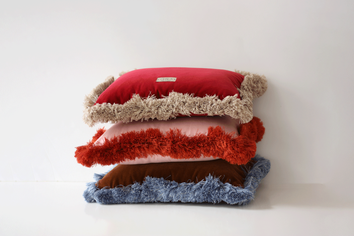 OPALA Home Talismans makes handmade luxury velvet cushions for an exclusive home decor, made in Portugal with premium cotton velvet. Meet Opala custom-made cushions, unique and luxurious home decor accessories.