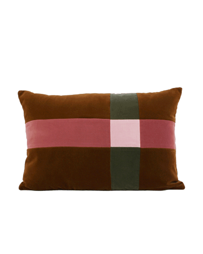 OPALA Home Talismans makes handmade luxury velvet cushions for an exclusive home decor, made in Portugal with premium cotton velvet. Meet Opala custom-made cushions, unique and luxurious home decor accessories.
