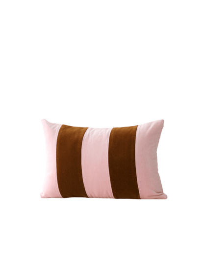 OPALA Home Talismans makes handmade luxury velvet cushions for an exclusive home decor, made in Portugal with premium cotton velvet. Meet Opala custom-made cushions, unique and luxurious home decor accessories.