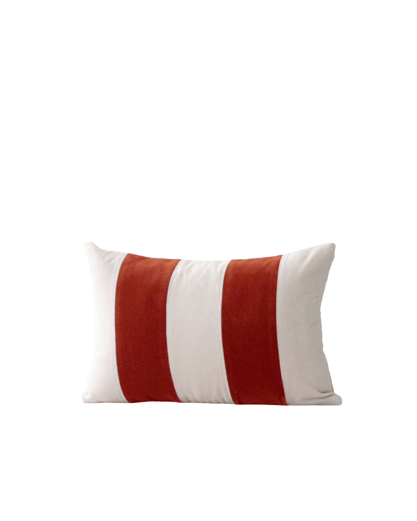 OPALA Home Talismans makes handmade luxury velvet cushions for an exclusive home decor, made in Portugal with premium cotton velvet. Meet Opala custom-made cushions, unique and luxurious home decor accessories.