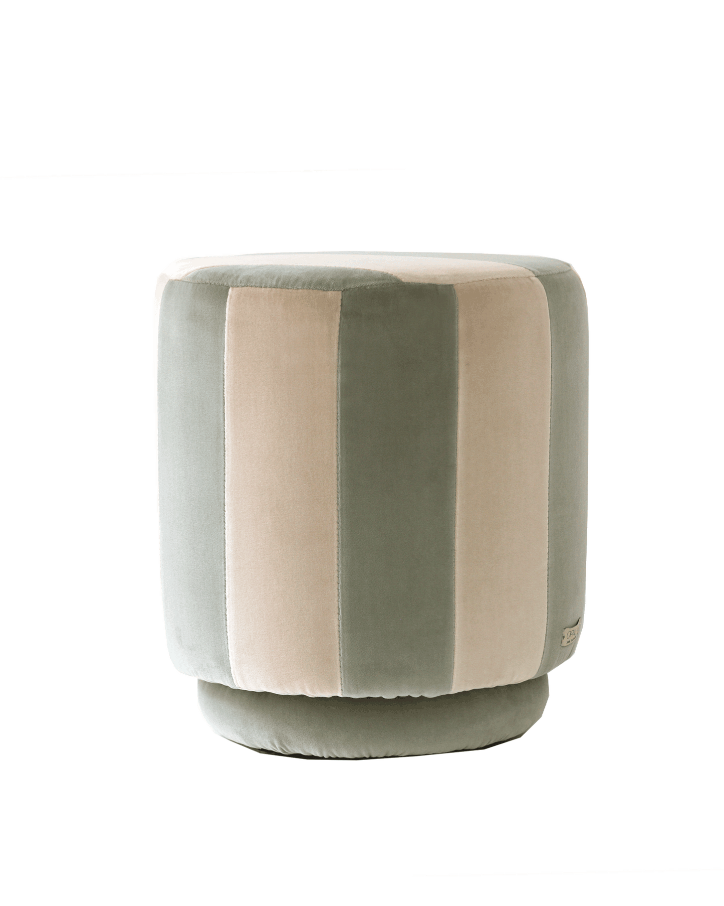 OPALA Home Talismans makes handmade luxury velvet cushions, poufes ottomans  and stools for an exclusive home decor, made in Portugal with premium cotton velvet. Meet Opala custom-made unique and luxurious home decor accessories.