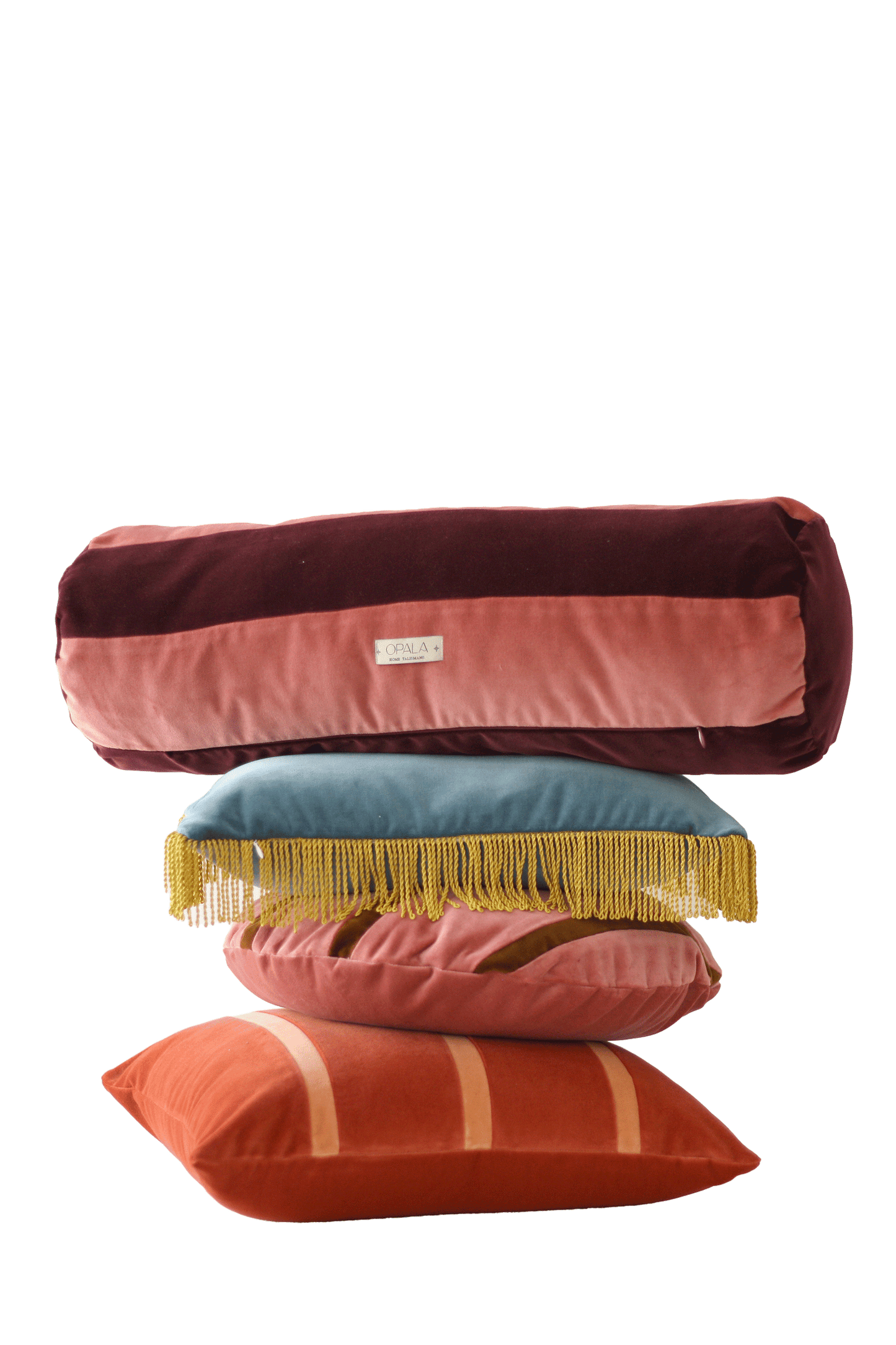 OPALA Home Talismans makes handmade luxury velvet cushions for an exclusive home decor, made in Portugal with premium cotton velvet. Meet Opala custom-made cushions, unique and luxurious home decor accessories.