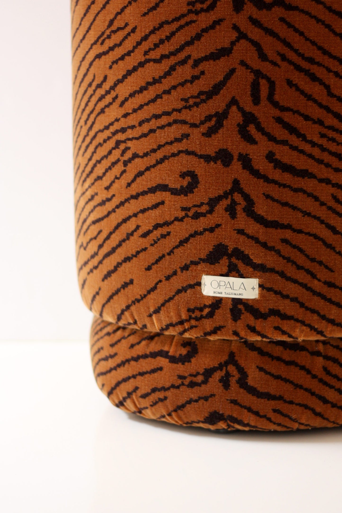 OPALA Home Talismans makes handmade luxury velvet cushions and poufes for an exclusive home decor, made in Portugal with premium cotton velvet. Meet Opala custom-made unique and luxurious home decor accessories.