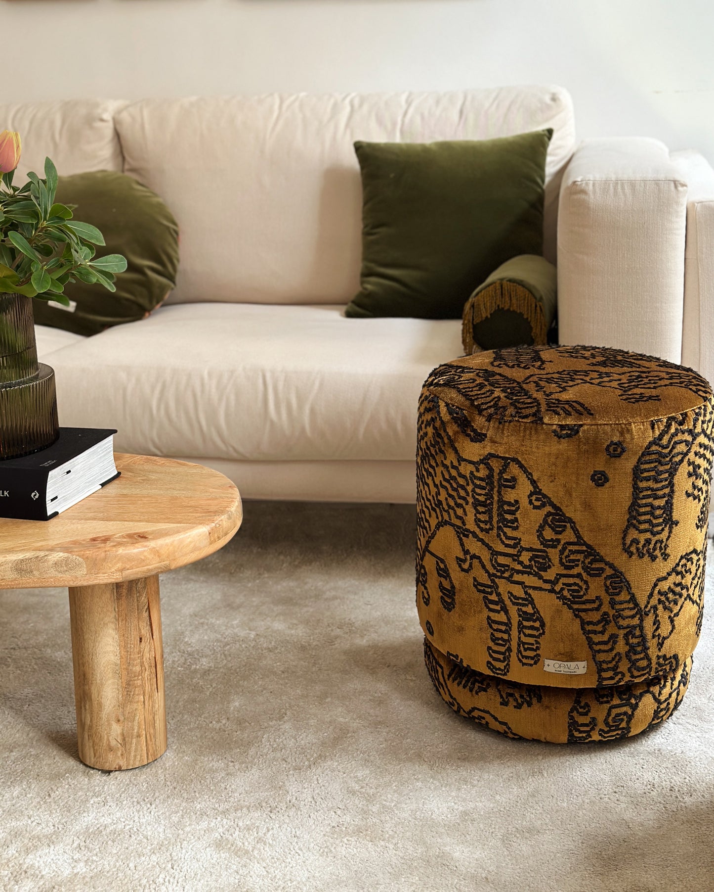 OPALA Home Talismans makes handmade luxury velvet cushions and poufes for an exclusive home decor, made in Portugal with premium cotton velvet. Meet Opala custom-made unique and luxurious home decor accessories.