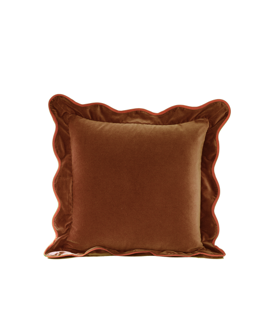 OPALA Home Talismans makes handmade luxury velvet cushions for an exclusive home decor, made in Portugal with premium cotton velvet. Meet Opala custom-made cushions, unique and luxurious home decor accessories.