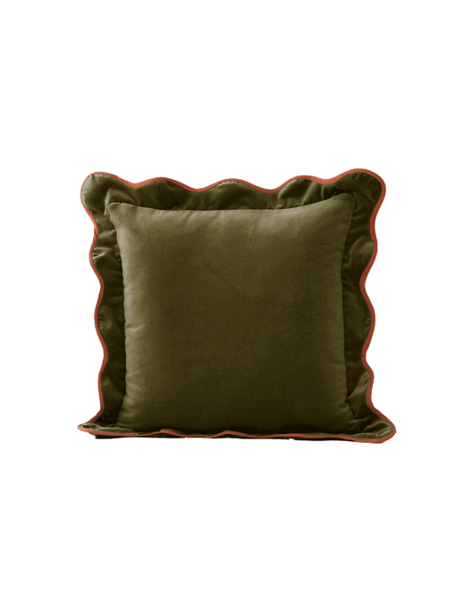 OPALA Home Talismans makes handmade luxury velvet cushions and furniture for an exclusive home decor, made in Portugal with premium cotton velvet. Meet Opala custom-made cushions, unique and luxurious home decor accessories.