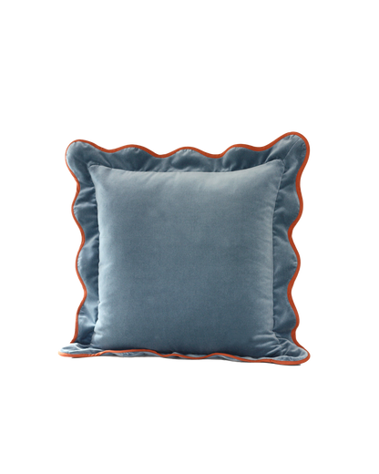 OPALA Home Talismans makes handmade luxury velvet cushions for an exclusive home decor, made in Portugal with premium cotton velvet. Meet Opala custom-made cushions, unique and luxurious home decor accessories.