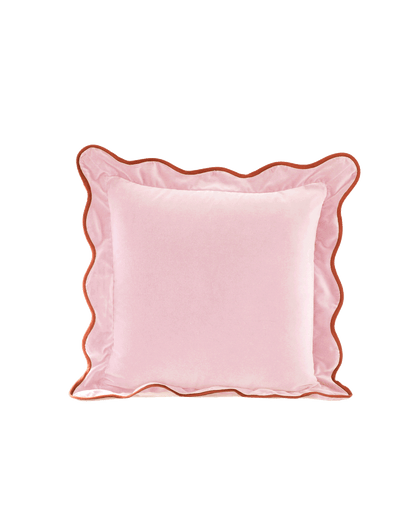 OPALA Home Talismans makes handmade luxury velvet cushions and furniture for an exclusive home decor, made in Portugal with premium cotton velvet. Meet Opala custom-made cushions, unique and luxurious home decor accessories.