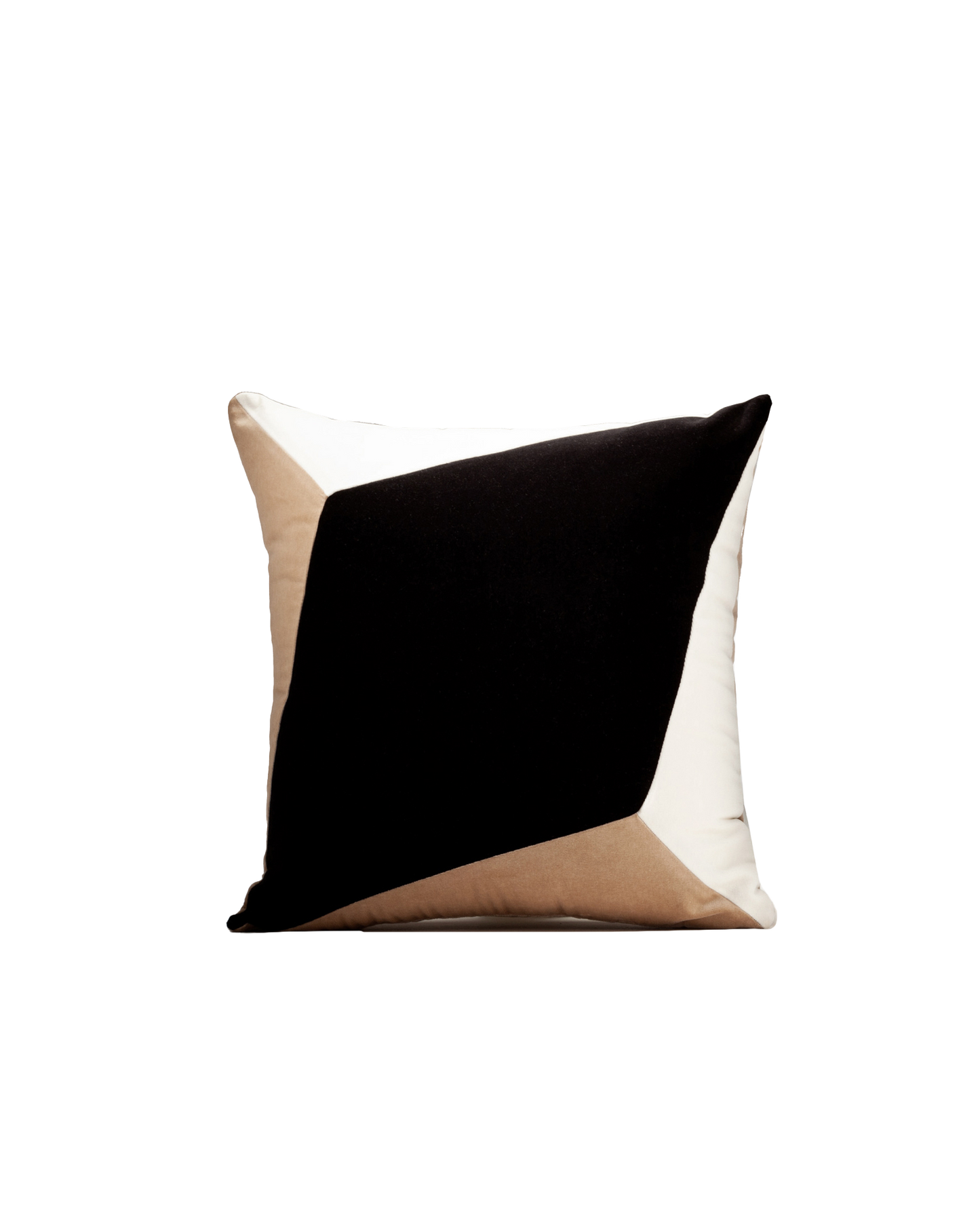 OPALA Home Talismans makes handmade luxury velvet cushions for an exclusive home decor, made in Portugal with premium cotton velvet. Meet Opala custom-made cushions, unique and luxurious home decor accessories.