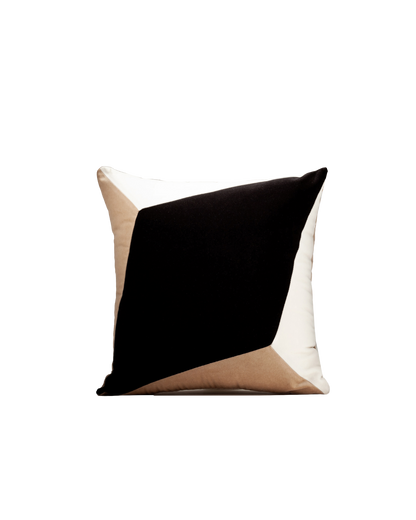 OPALA Home Talismans makes handmade luxury velvet cushions for an exclusive home decor, made in Portugal with premium cotton velvet. Meet Opala custom-made cushions, unique and luxurious home decor accessories.