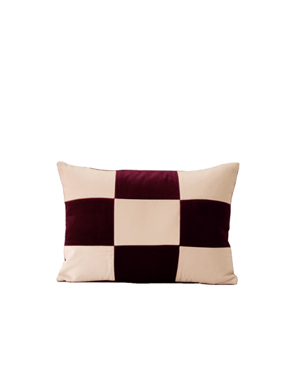 OPALA Home Talismans makes handmade luxury velvet cushions for an exclusive home decor, made in Portugal with premium cotton velvet. Meet Opala custom-made cushions, unique and luxurious home decor accessories.