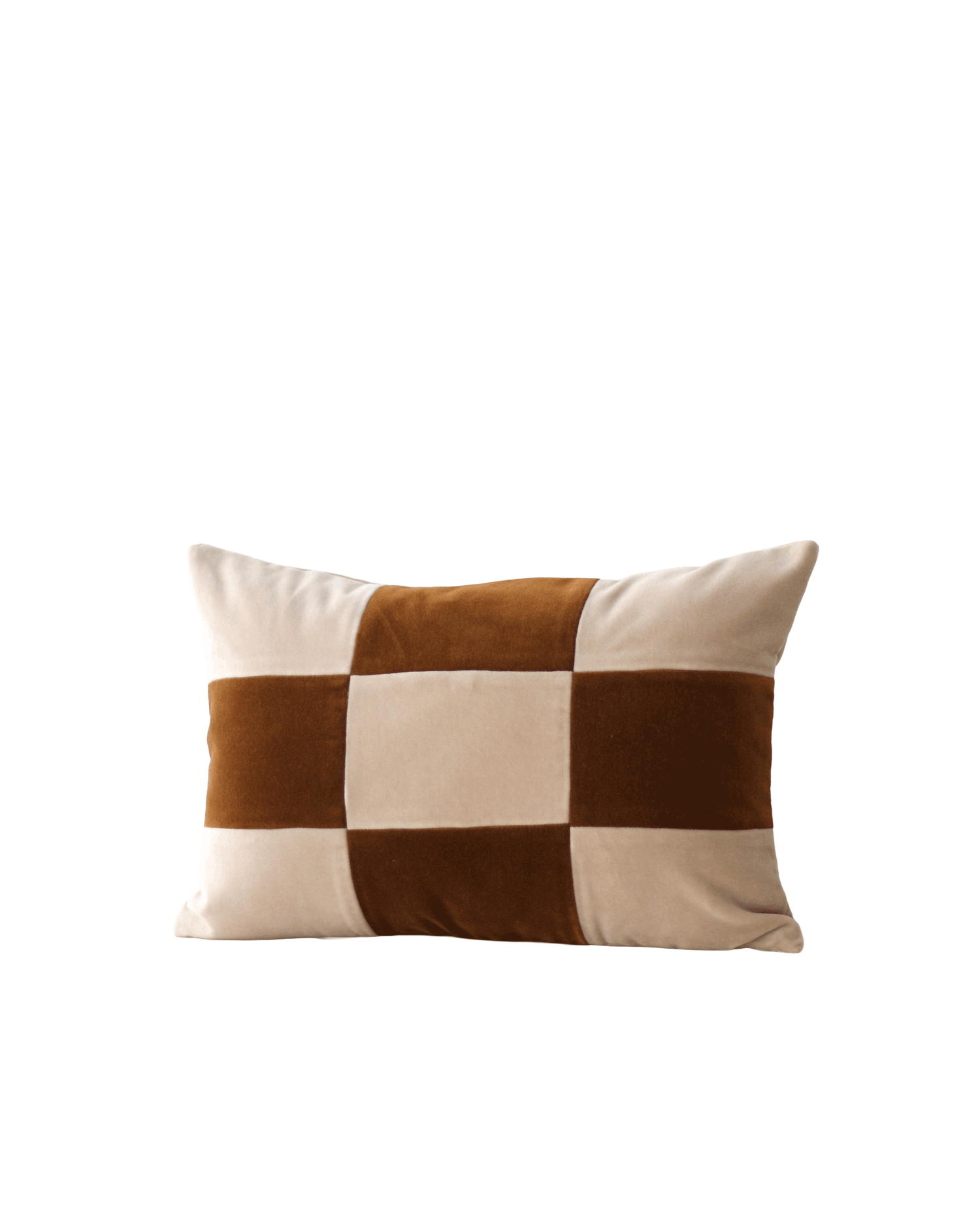 OPALA Home Talismans makes handmade luxury velvet cushions for an exclusive home decor, made in Portugal with premium cotton velvet. Meet Opala custom-made cushions, unique and luxurious home decor accessories.