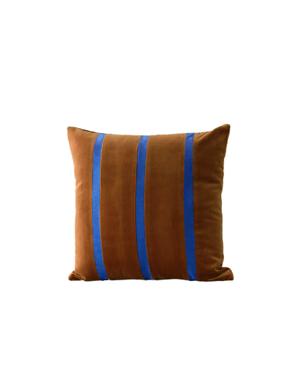 OPALA Home Talismans makes handmade luxury velvet cushions for an exclusive home decor, made in Portugal with premium cotton velvet. Meet Opala custom-made cushions, unique and luxurious home decor accessories.