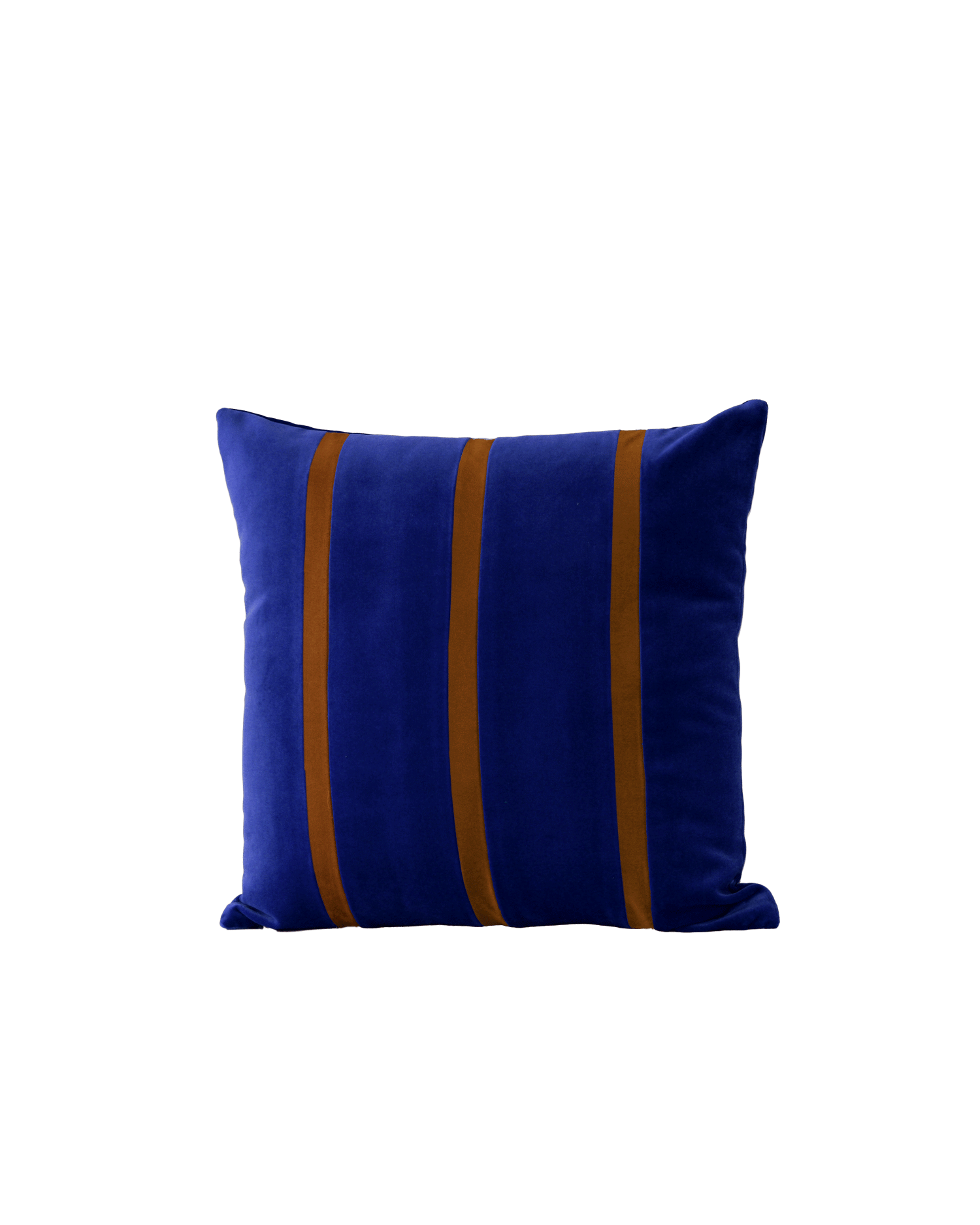 OPALA Home Talismans makes handmade luxury velvet cushions for an exclusive home decor, made in Portugal with premium cotton velvet. Meet Opala custom-made cushions, unique and luxurious home decor accessories.