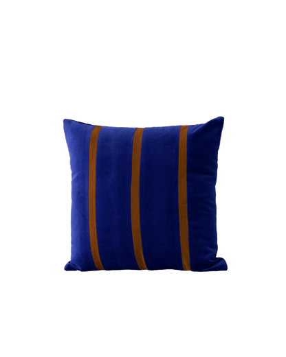 OPALA Home Talismans makes handmade luxury velvet cushions for an exclusive home decor, made in Portugal with premium cotton velvet. Meet Opala custom-made cushions, unique and luxurious home decor accessories.