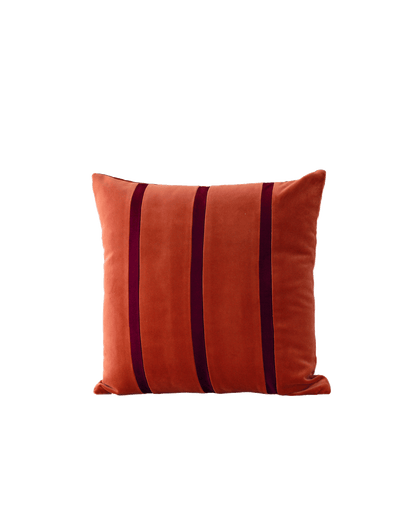 OPALA Home Talismans makes handmade luxury velvet cushions for an exclusive home decor, made in Portugal with premium cotton velvet. Meet Opala custom-made cushions, unique and luxurious home decor accessories.