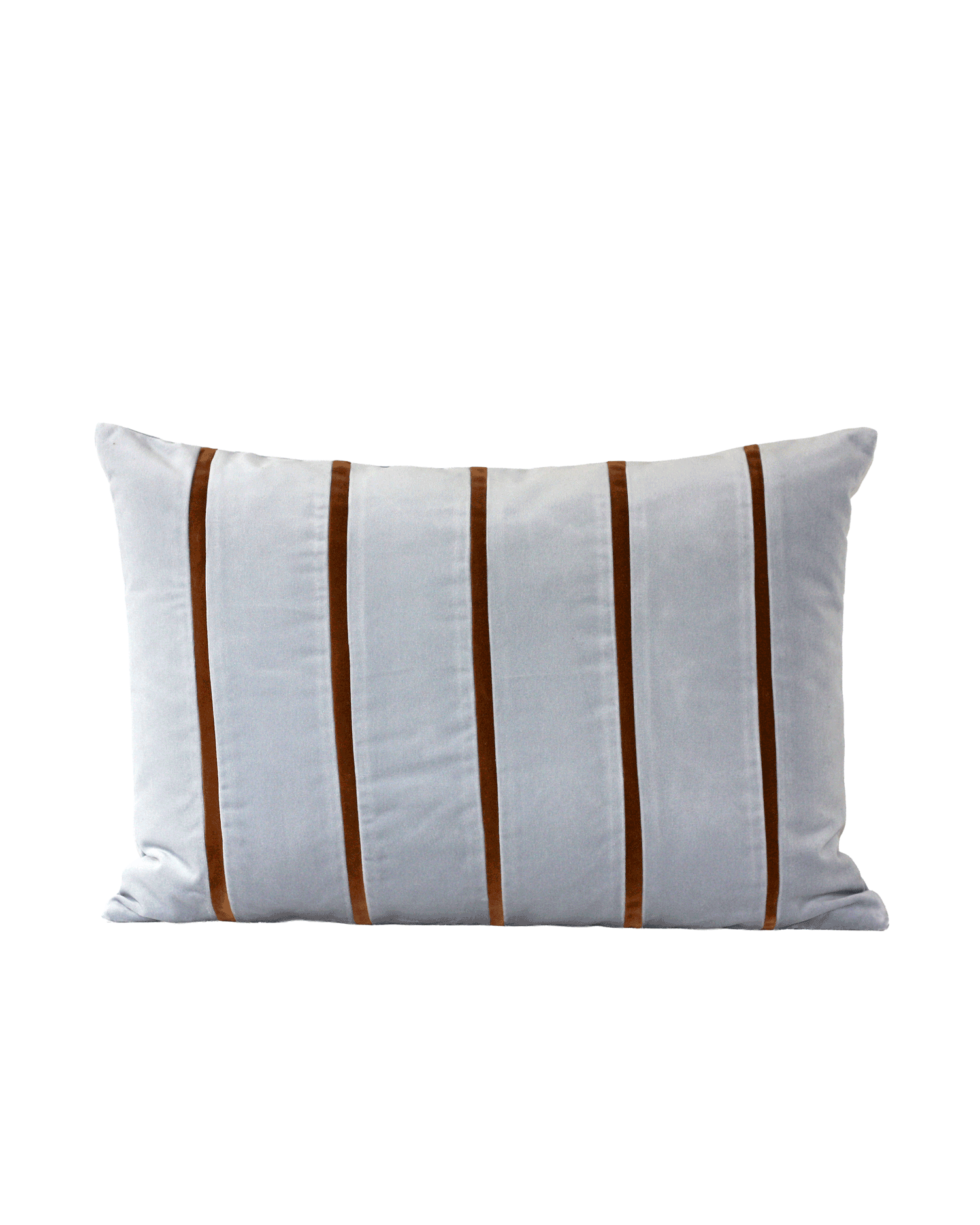 OPALA Home Talismans makes handmade luxury velvet cushions, stools and upholstered furniture for an exclusive home decor, made in Portugal with premium cotton velvet. Meet Opala custom-made cushions, unique and luxurious home decor accessories.