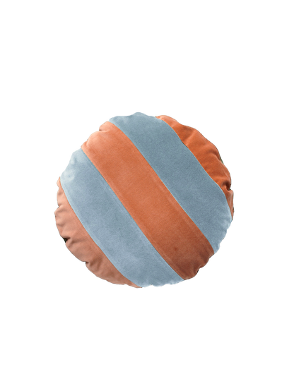 OPALA Home Talismans makes handmade luxury velvet cushions for an exclusive home decor, made in Portugal with premium cotton velvet. Meet Opala custom-made cushions, unique and luxurious home decor accessories.