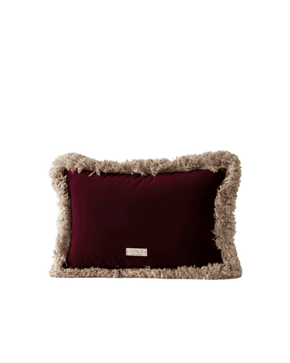 OPALA Home Talismans makes handmade luxury velvet cushions for an exclusive home decor, made in Portugal with premium cotton velvet. Meet Opala custom-made cushions, unique and luxurious home decor accessories.